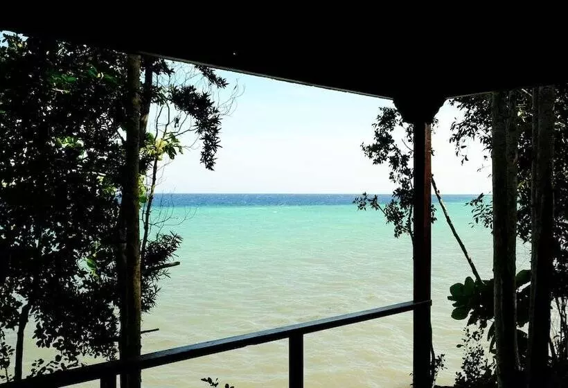 Majatalo Maratua Guesthouse