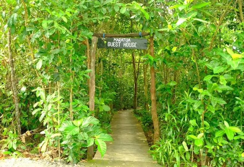 Majatalo Maratua Guesthouse