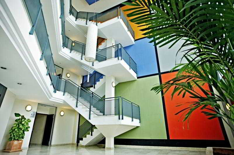 Apartamentos Vértice Sevilla Aljarafe