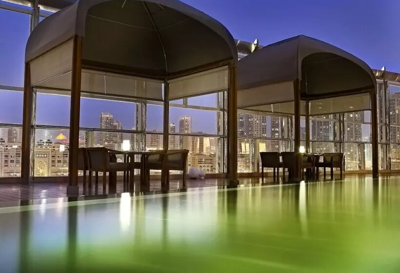 Armani Hotel Dubai, Burj Khalifa