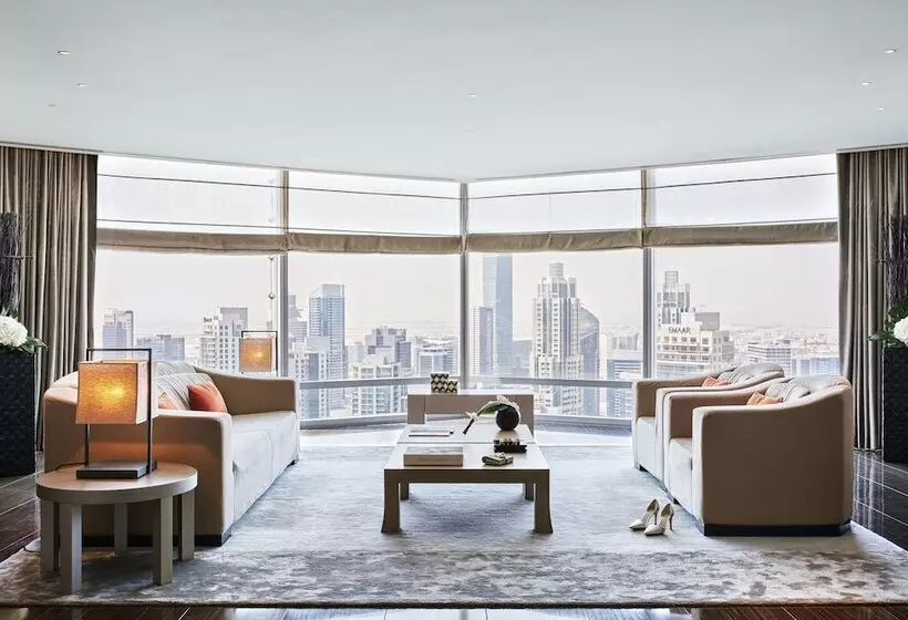 Armani Hotel Dubai, Burj Khalifa