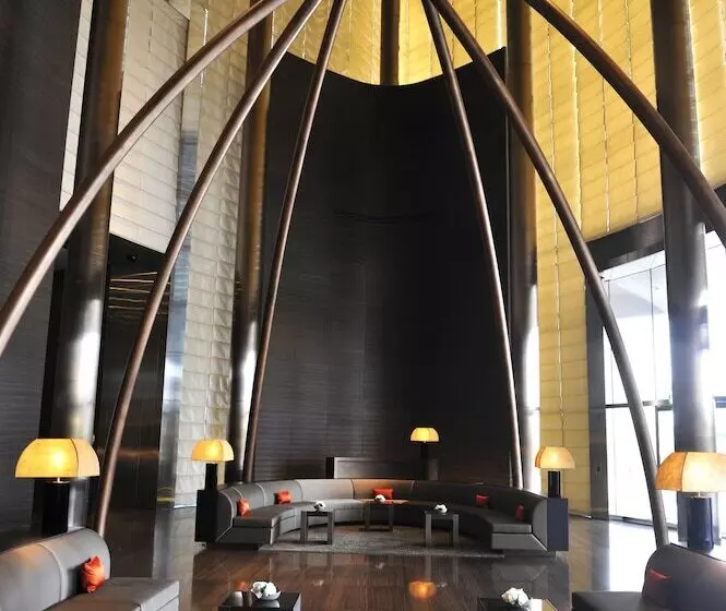 Armani Hotel Dubai, Burj Khalifa