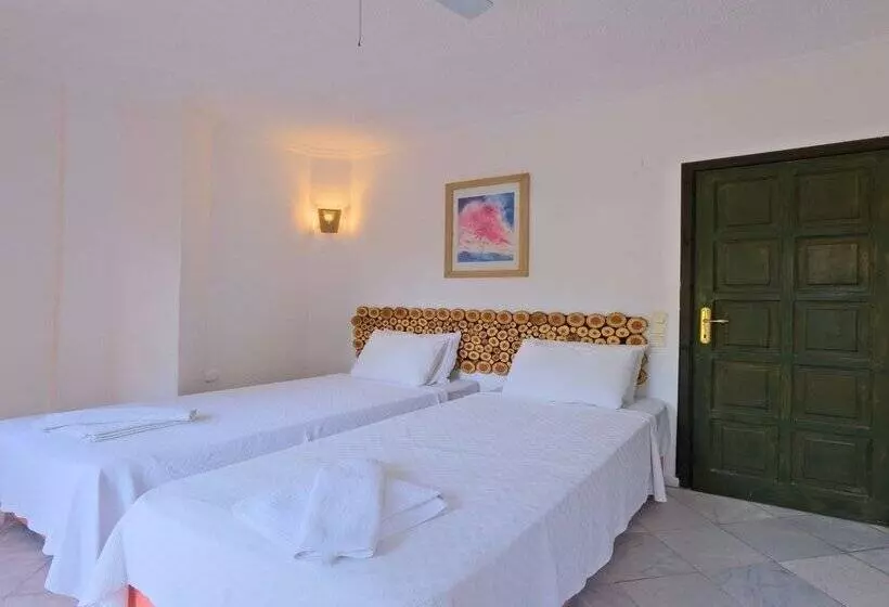 Club Mel Holiday Resort