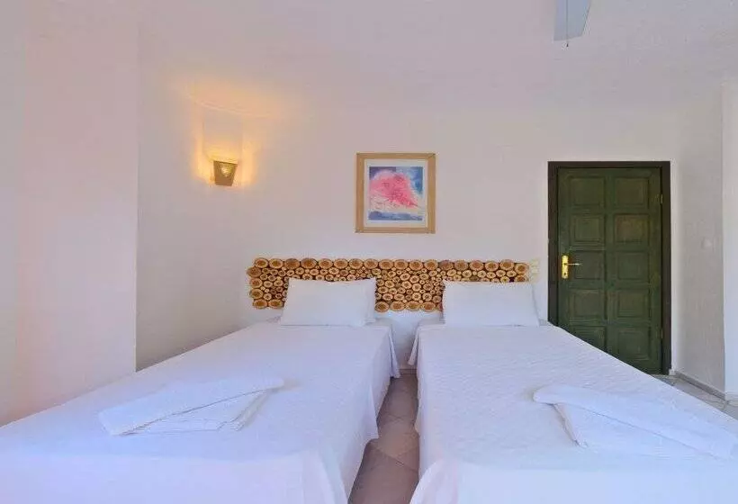 Club Mel Holiday Resort