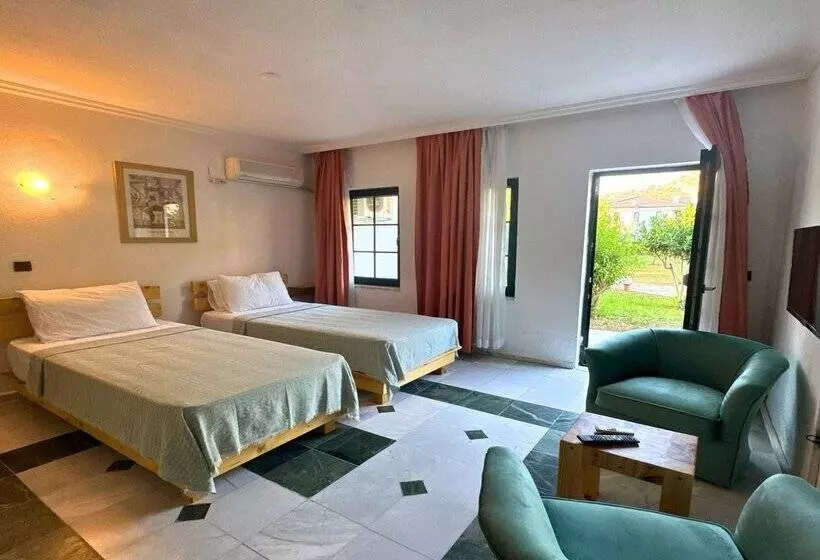 Club Mel Holiday Resort