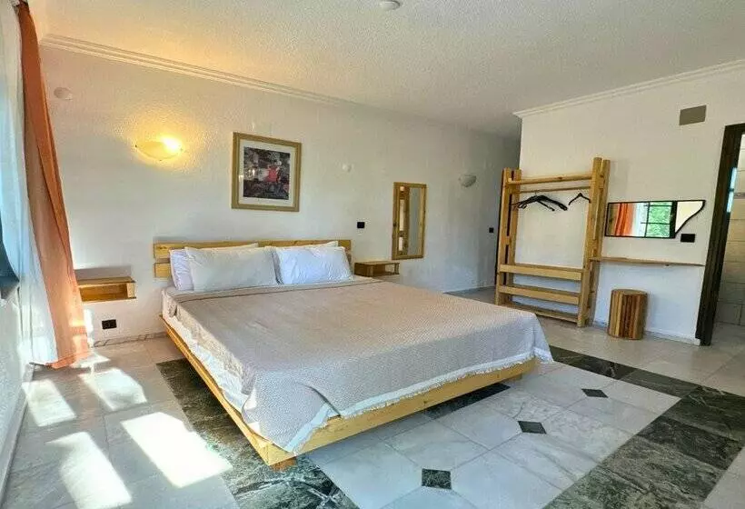 Club Mel Holiday Resort