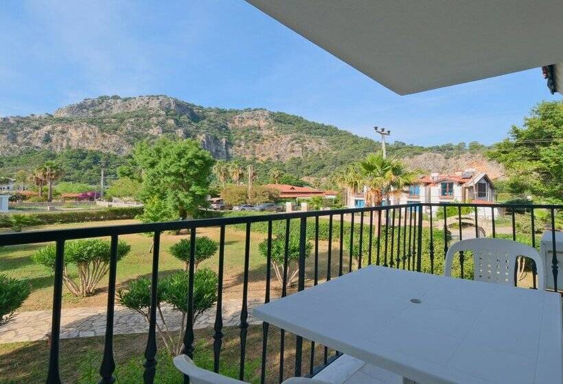 Club Mel Holiday Resort