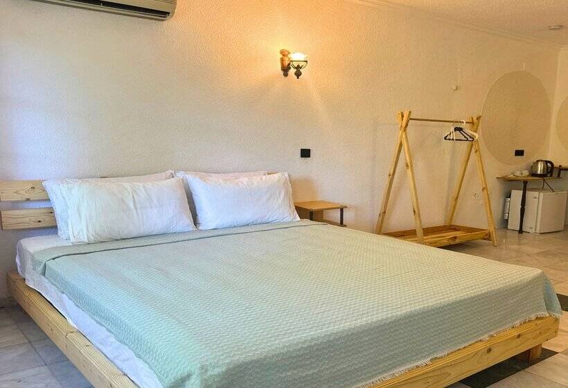 Club Mel Holiday Resort