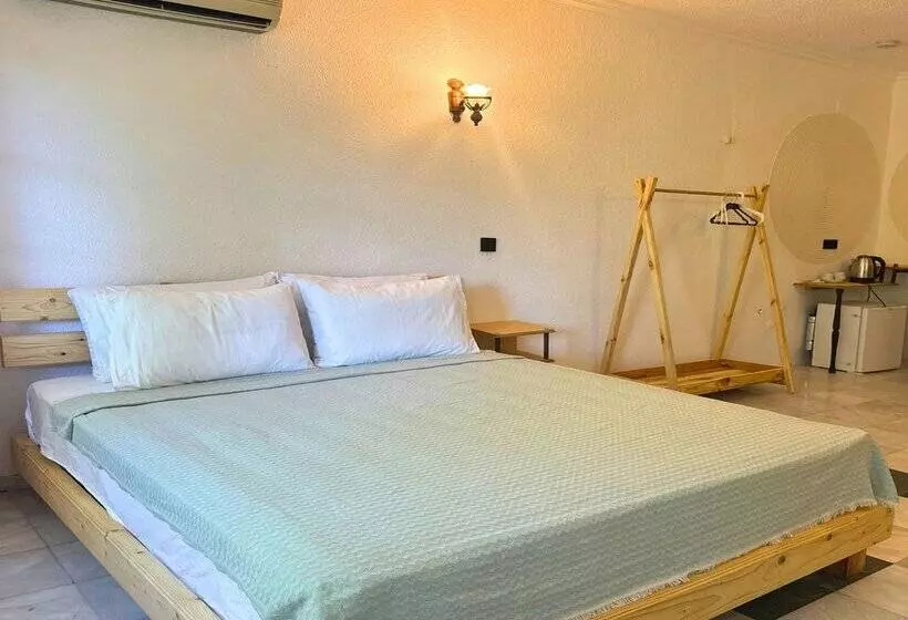 Club Mel Holiday Resort