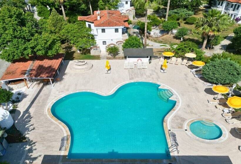 Club Mel Holiday Resort