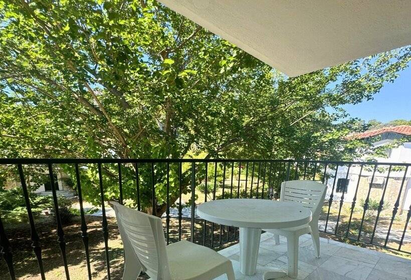 Club Mel Holiday Resort