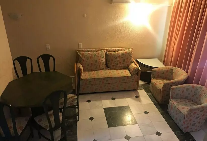 Club Mel Holiday Resort
