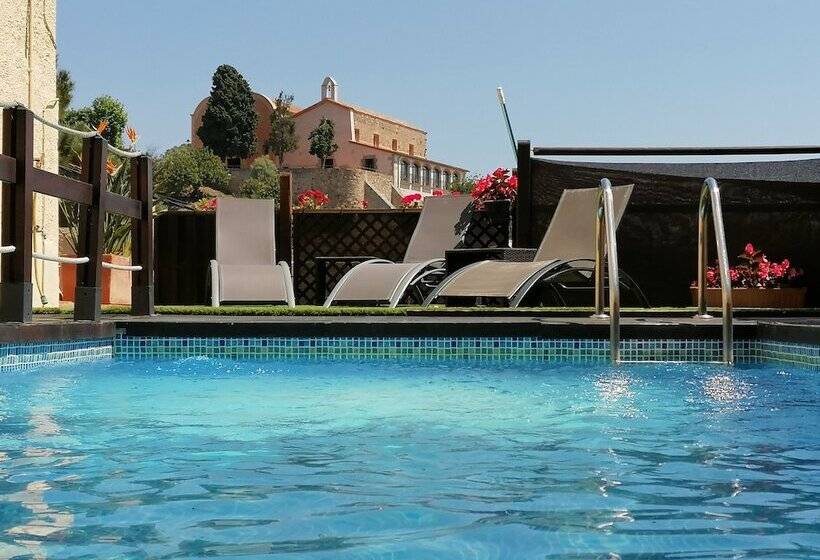 مسافرخانه Cal Music B&b