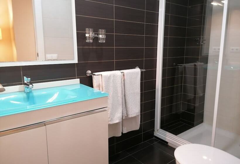 مسافرخانه Cal Music B&b