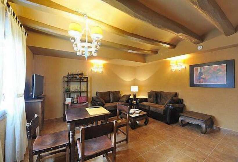 مسافرخانه Priorat Boutique