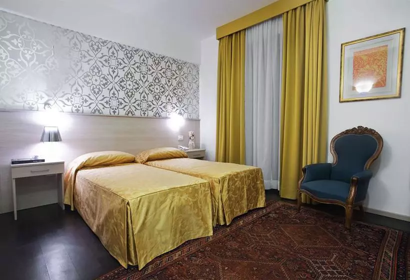 Hotel Appia 442