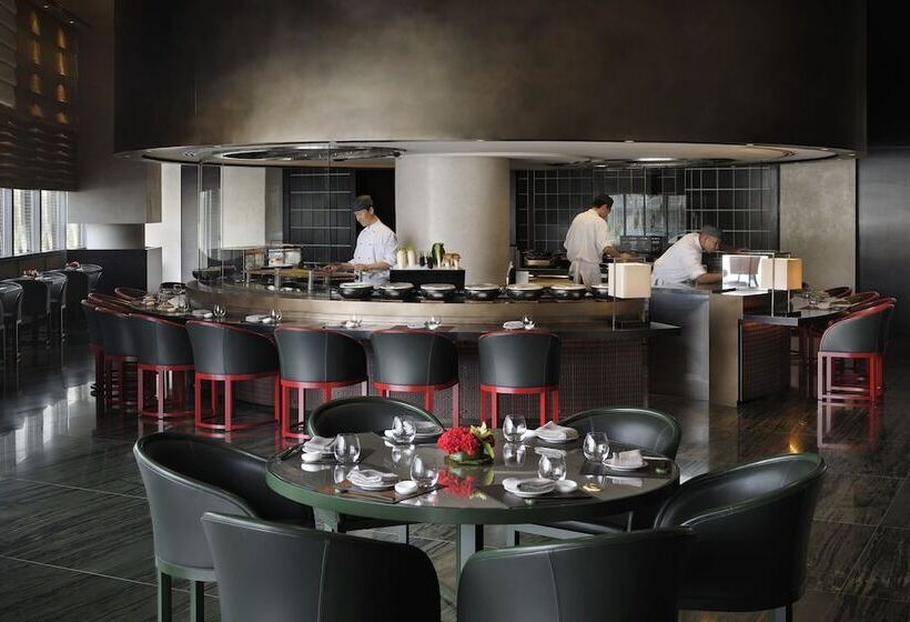 Armani Hotel Dubai, Burj Khalifa