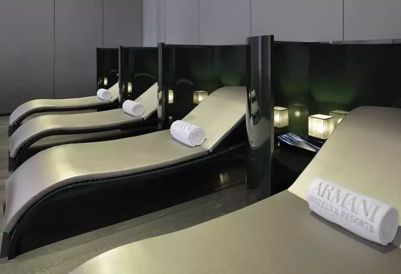 Armani Hotel Dubai, Burj Khalifa