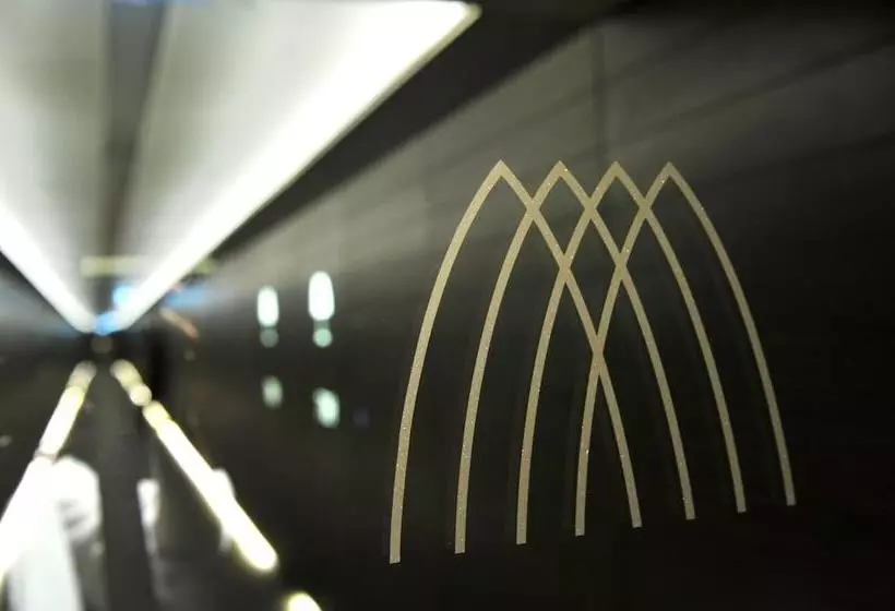 Armani Hotel Dubai, Burj Khalifa