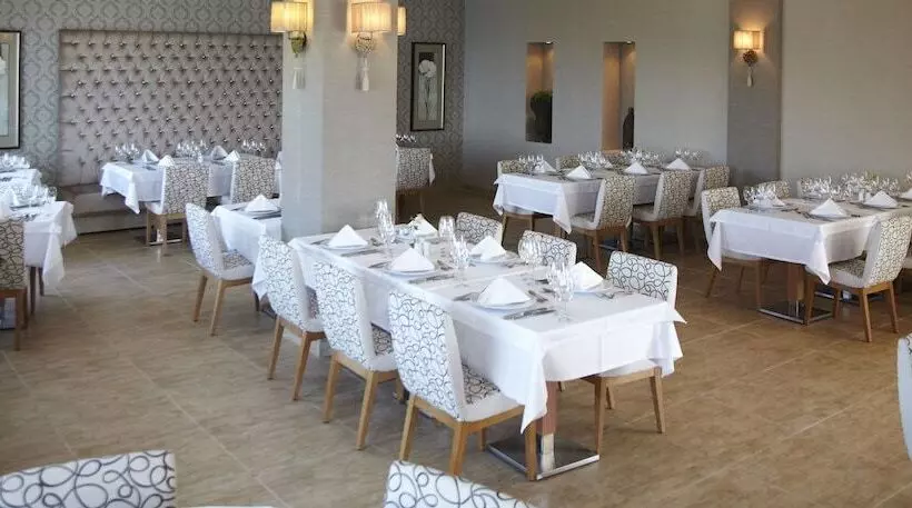 Hotelli Bodrum Holiday Resort & Spa