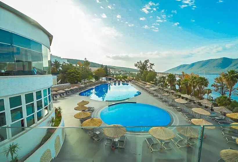 Hotelli Bodrum Holiday Resort & Spa