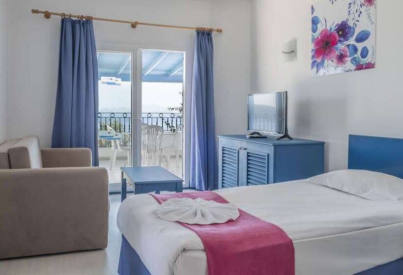 Отель Bodrum Holiday Resort & Spa