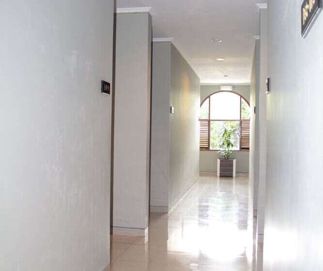 فندق Cakra Kusuma