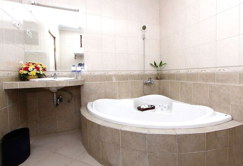 فندق Cakra Kusuma