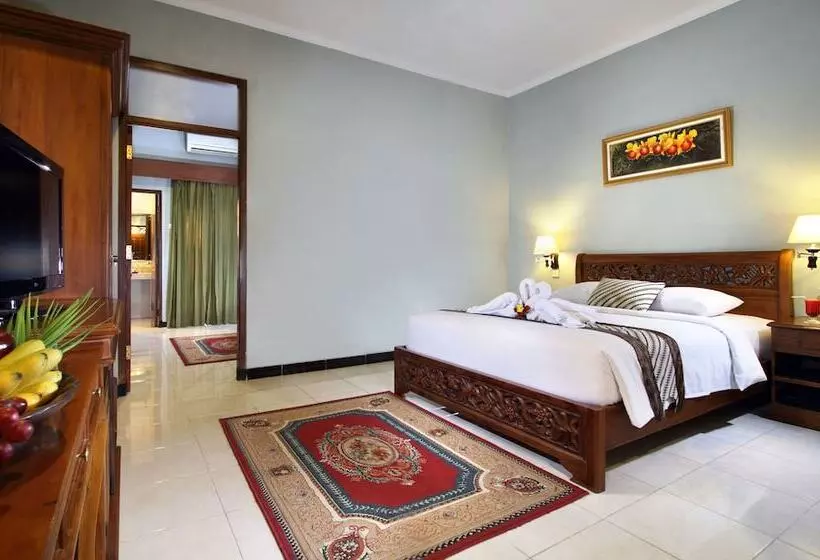 Отель Cakra Kusuma