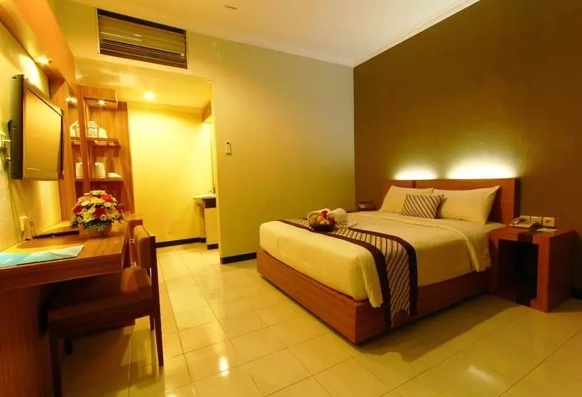 Отель Cakra Kusuma