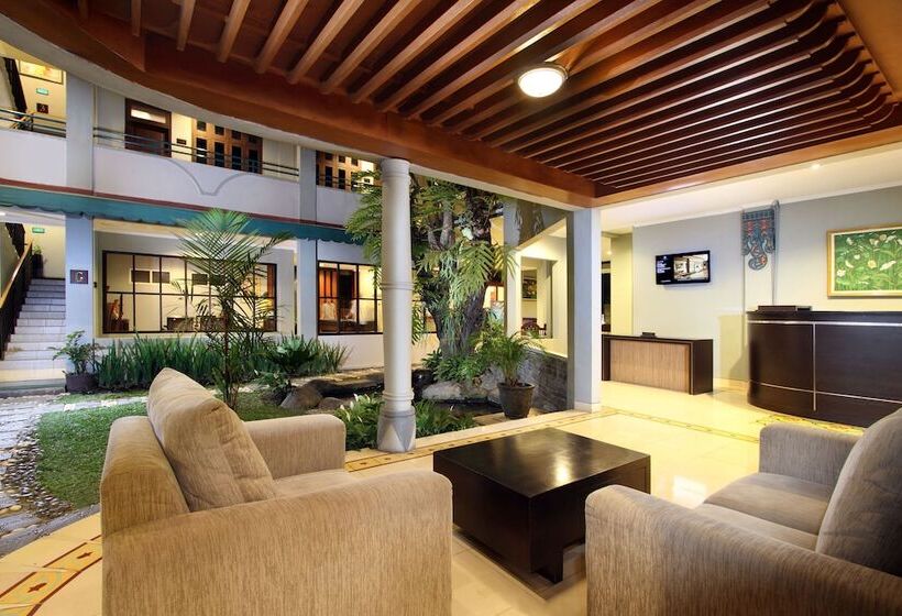 فندق Cakra Kusuma