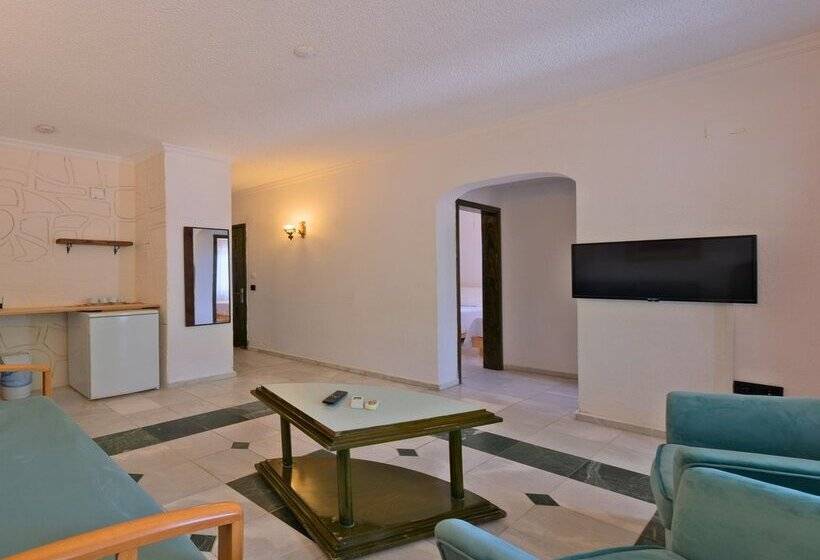 Club Mel Holiday Resort