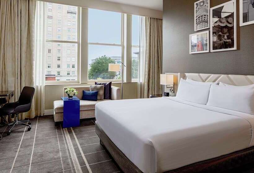 בית מלון כפרי Hilton Richmond Downtown