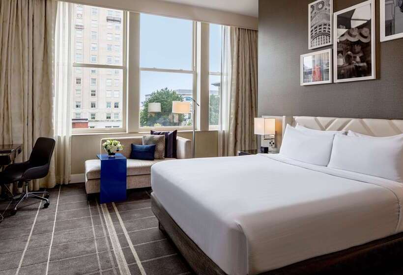 בית מלון כפרי Hilton Richmond Downtown