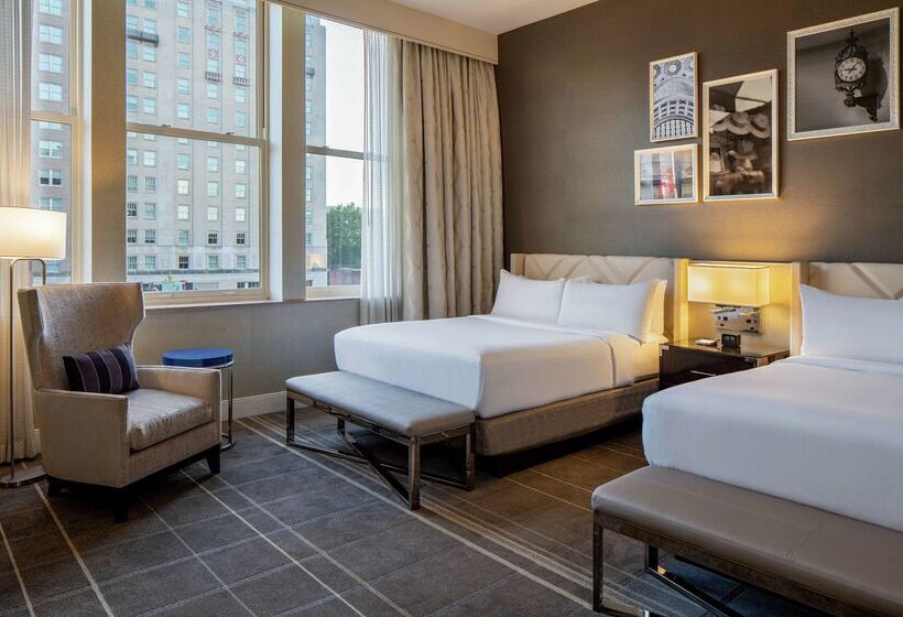 בית מלון כפרי Hilton Richmond Downtown