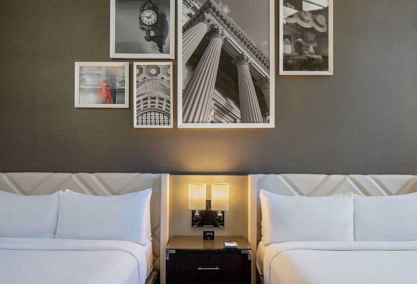 בית מלון כפרי Hilton Richmond Downtown