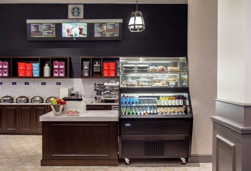 בית מלון כפרי Hilton Richmond Downtown