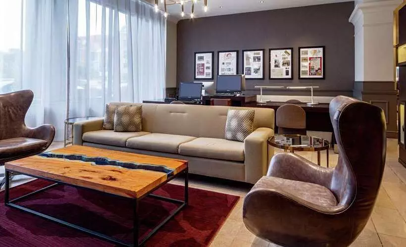 هتل Hilton Richmond Downtown