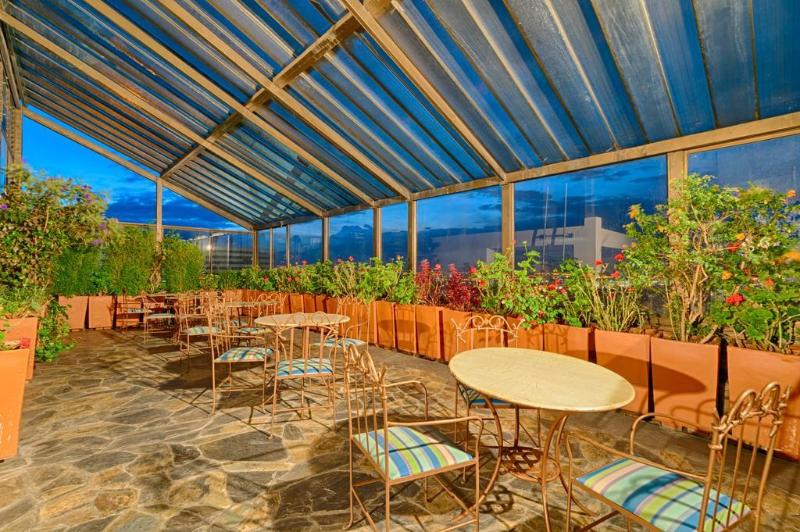 هتل Oceania Bogota