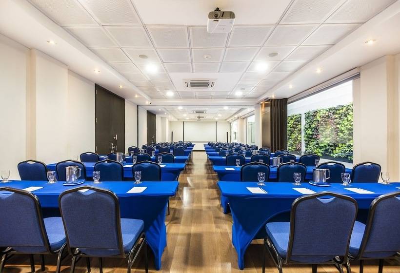 בית מלון כפרי One Sixteen