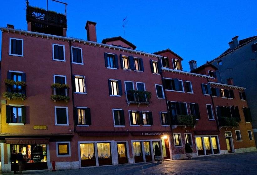 هتل Palazzo Del Giglio