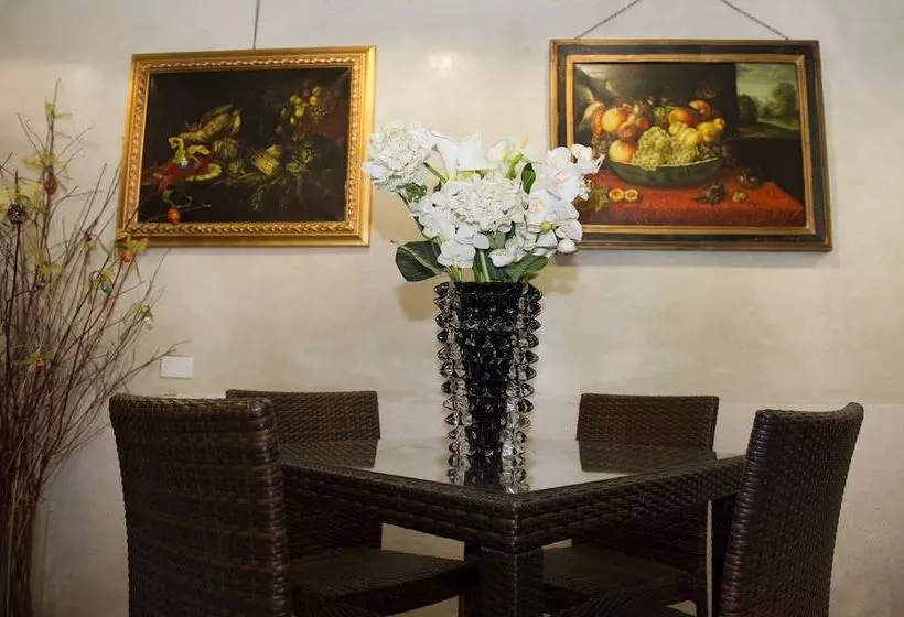 هتل Palazzo Del Giglio