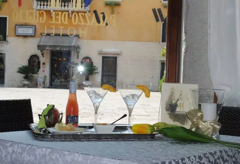 هتل Palazzo Del Giglio