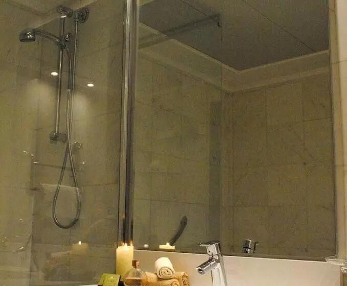 هتل Palazzo Del Giglio