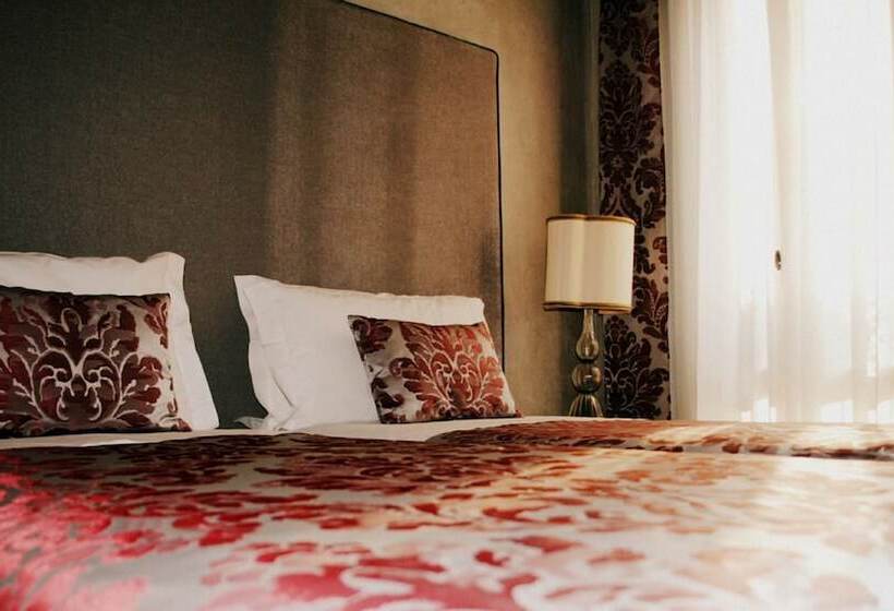 هتل Palazzo Del Giglio