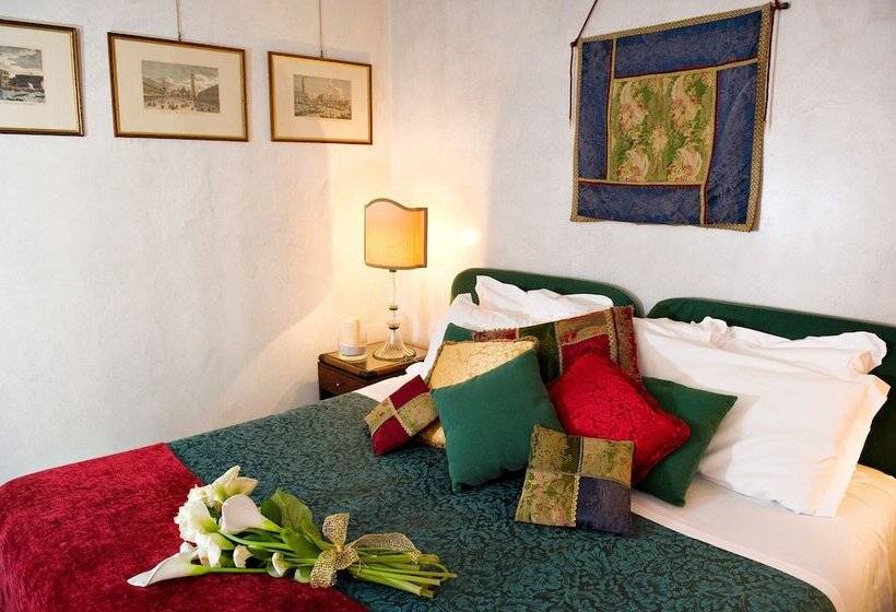 هتل Palazzo Del Giglio