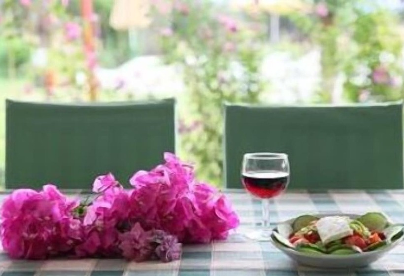 בית מלון כפרי Rhodian Sun