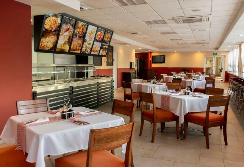 Szálloda Santa Fe Loreto by Villa Group