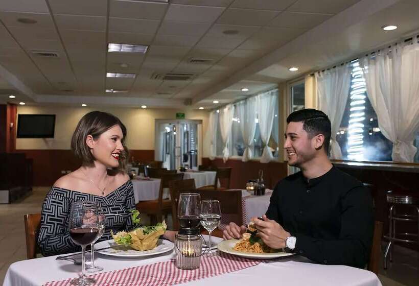 Szálloda Santa Fe Loreto by Villa Group