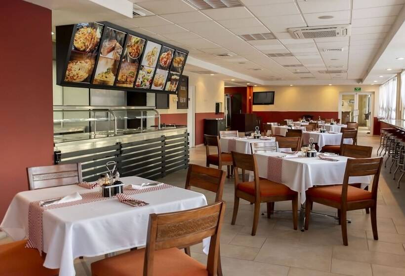 Szálloda Santa Fe Loreto by Villa Group